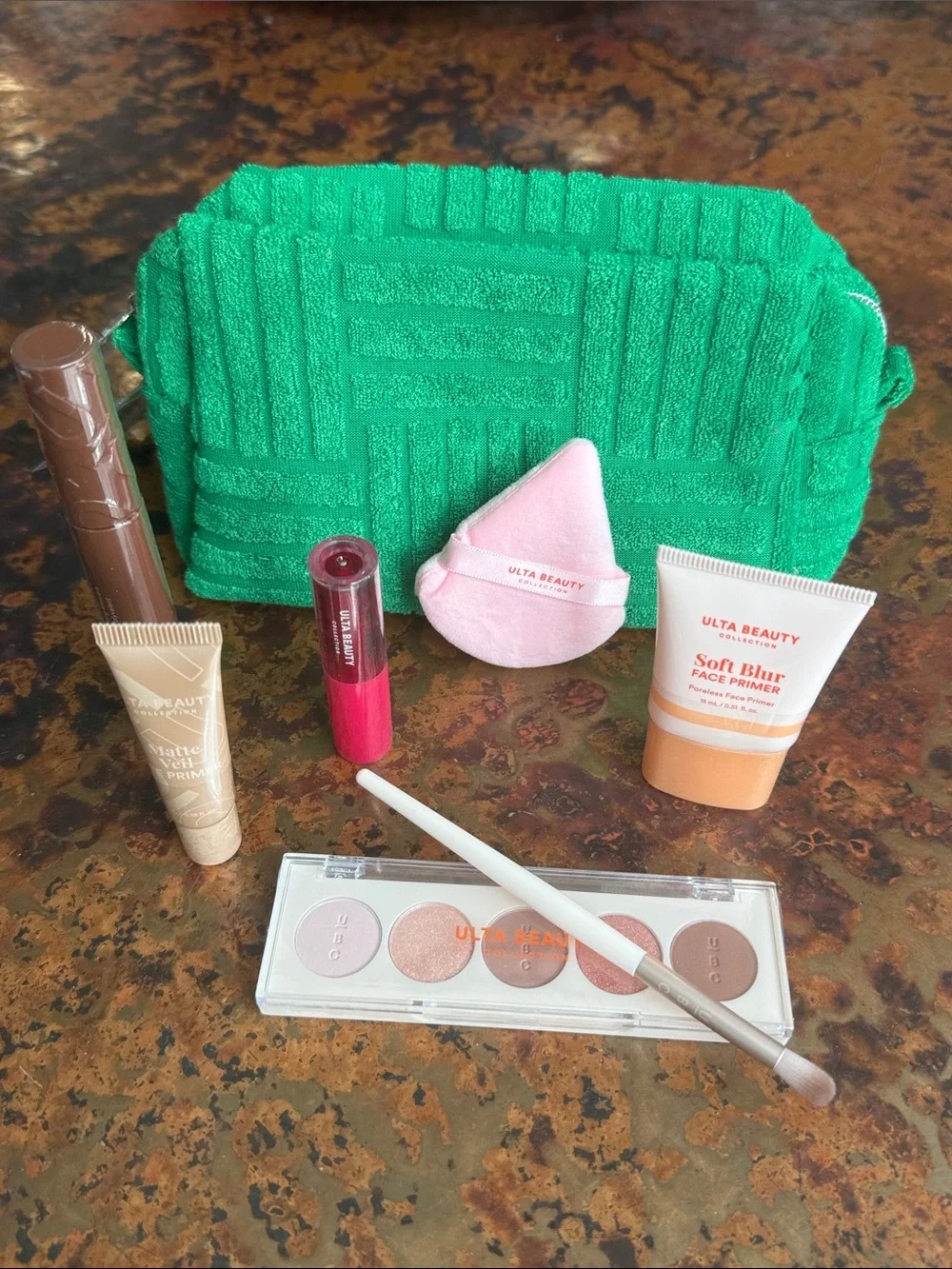 Sealed Ulta Beauty Green Textured Terry Cloth Cosmetic Pouch w/ 7 Makeup Bundle